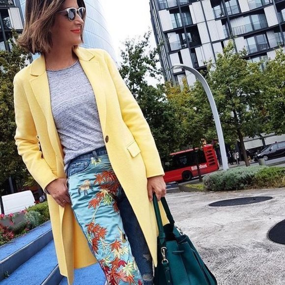 Zara Buttoned Wool Coat - Picture 5 of 10